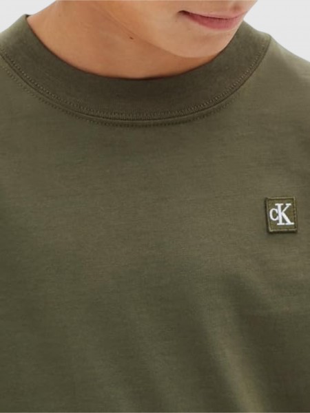 T-Shirt Calvin Klein Menino Mini Badge Reg T-Shirt