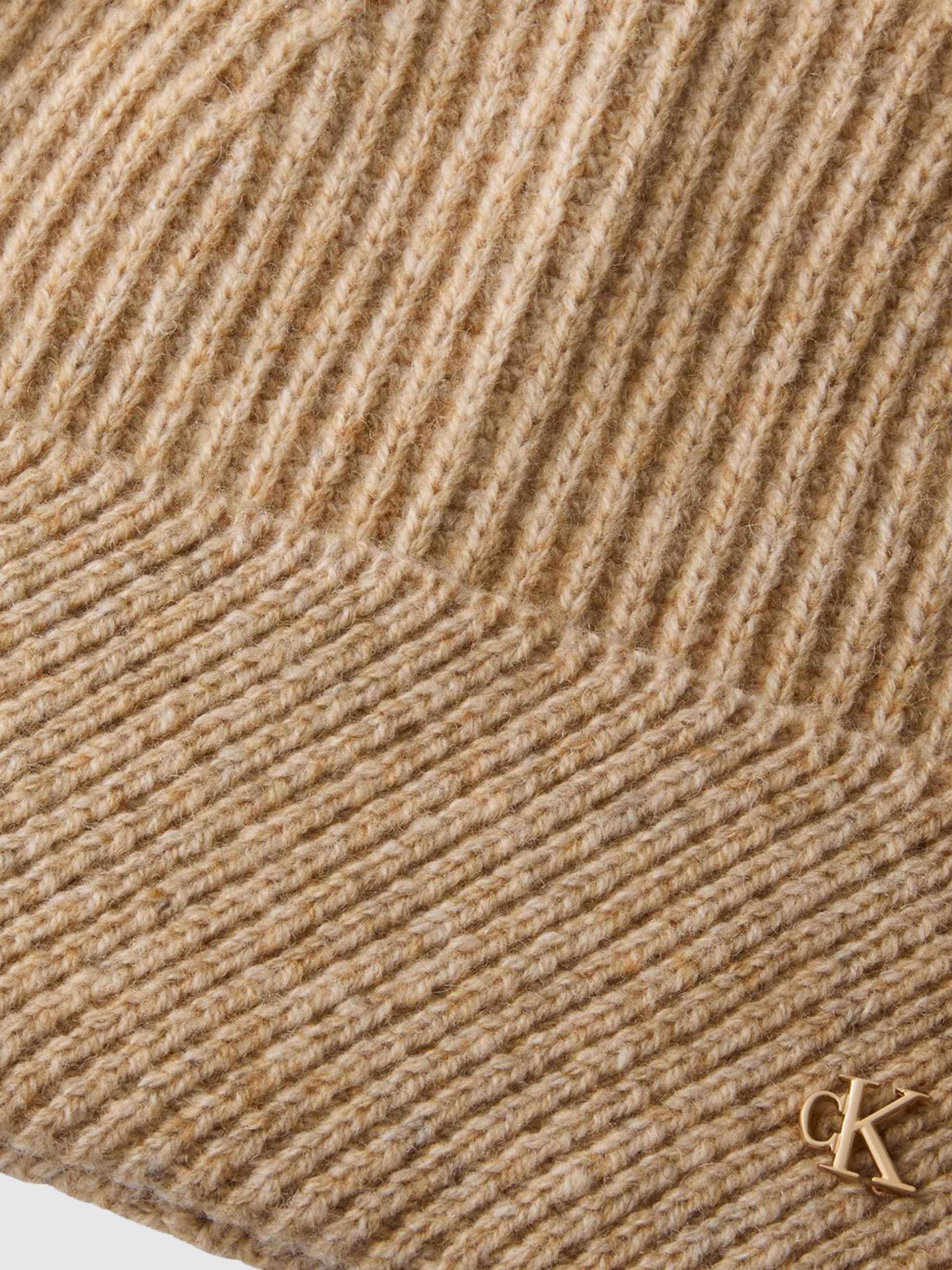 Beanie Woman Beige Calvin Klein