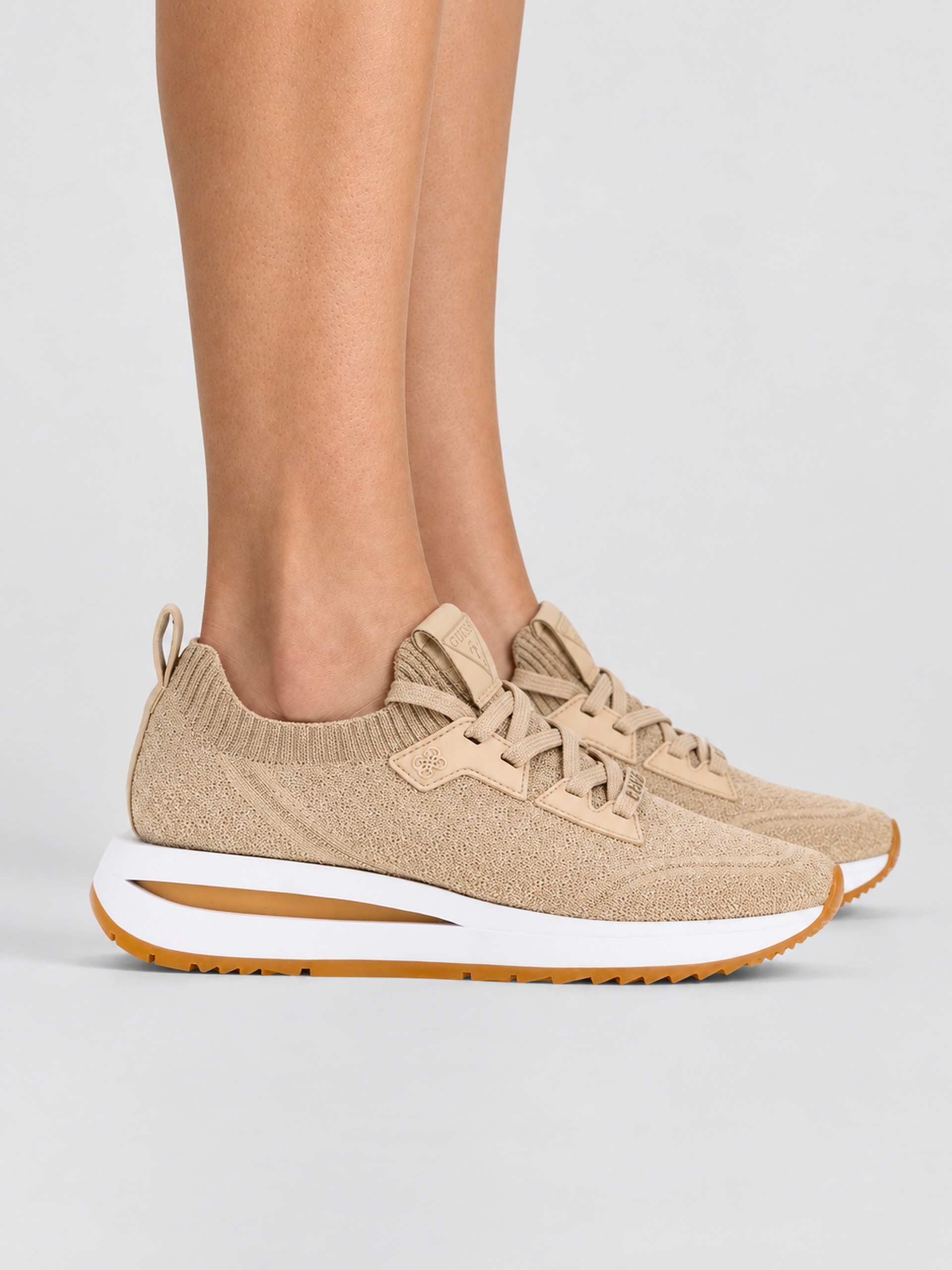 Sneakers Woman Guess