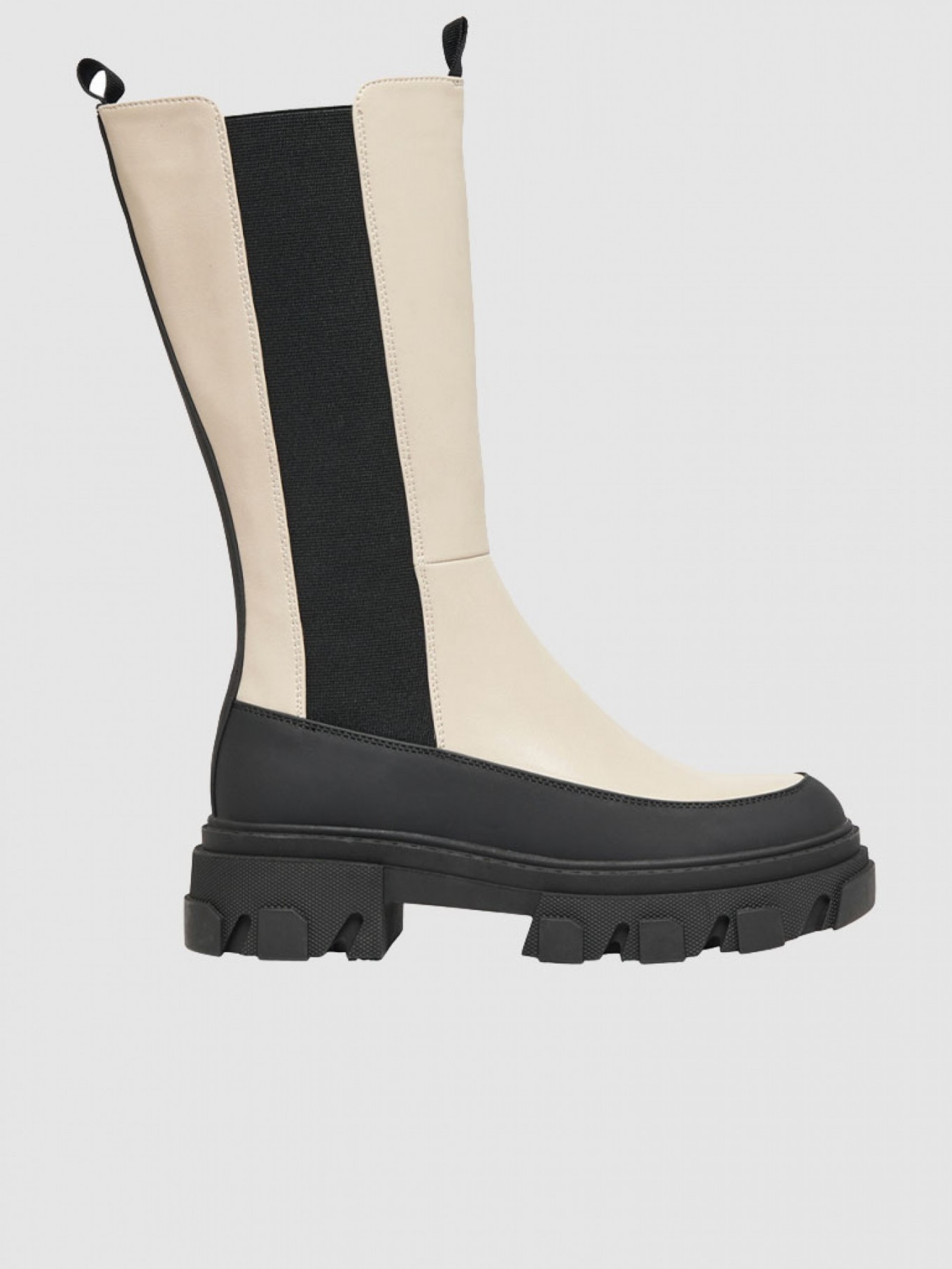 Boots Woman Only