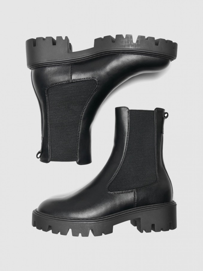 Boots Woman Only