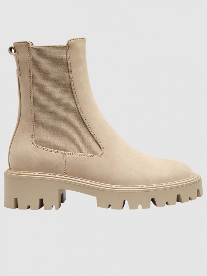 Boots Woman Only