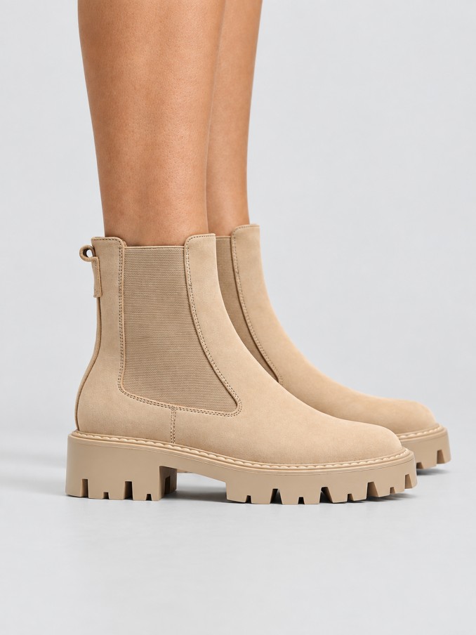Boots Woman Only