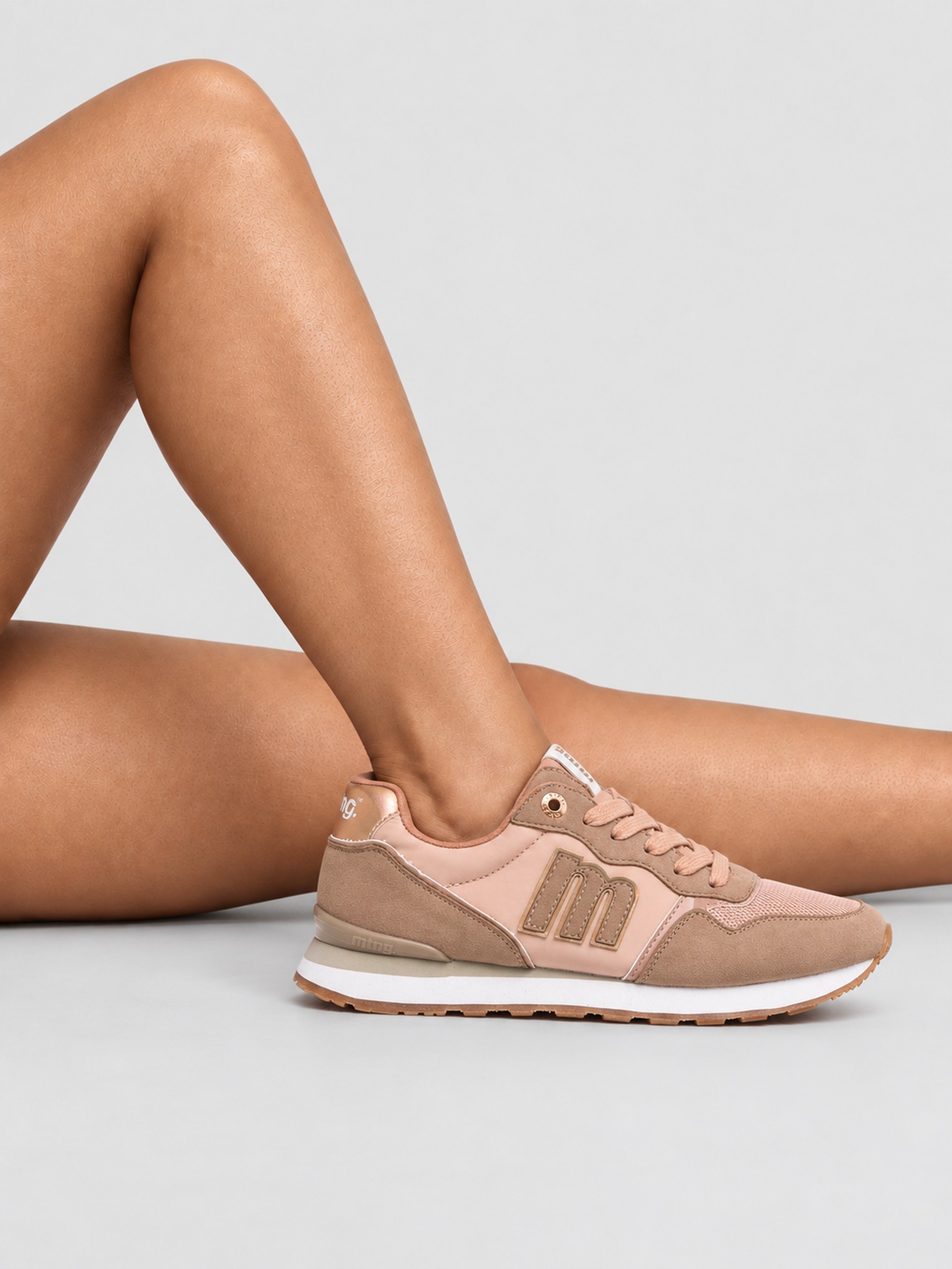 Sneakers Woman Mtng
