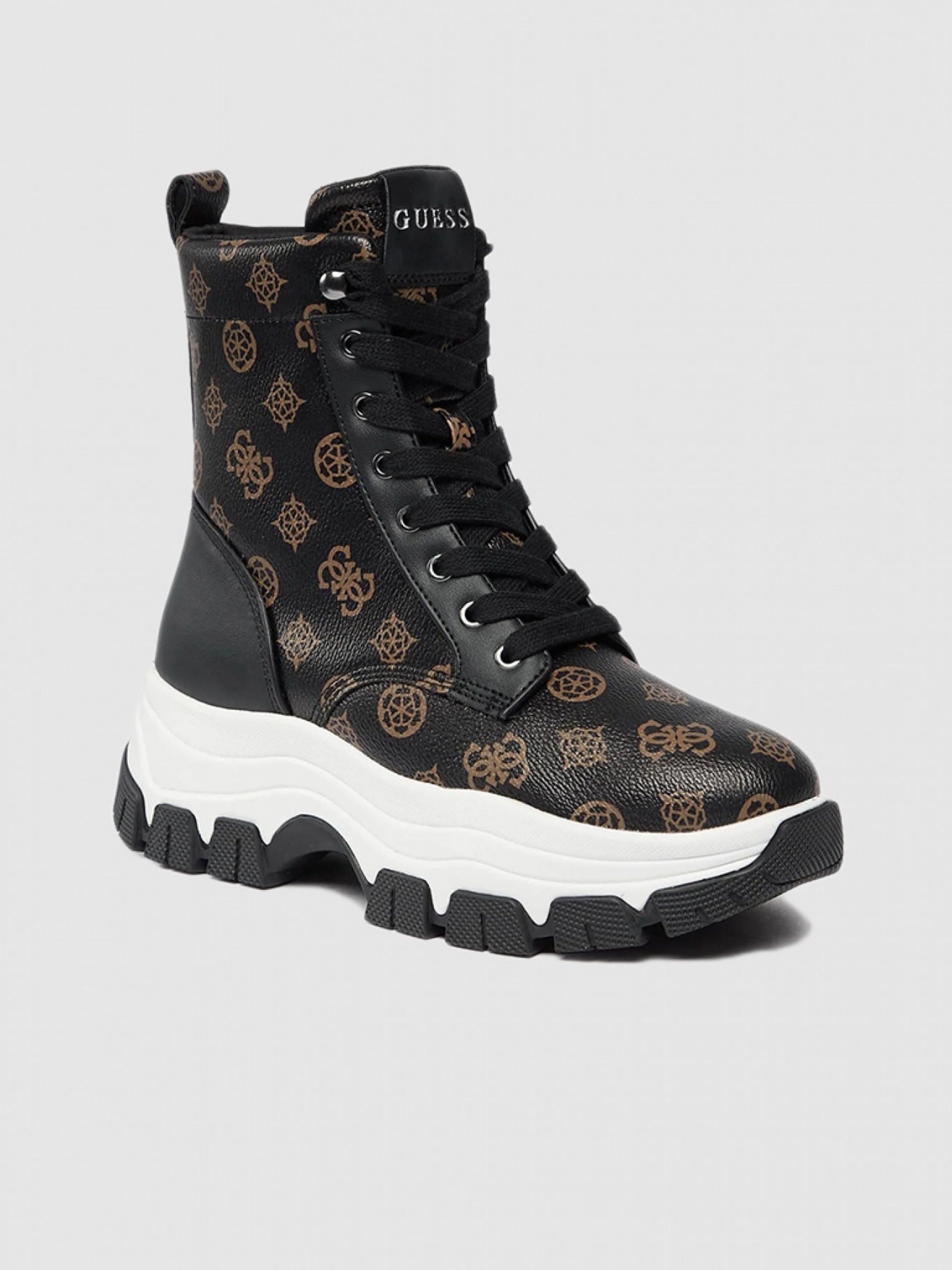 Sneakers Woman Guess