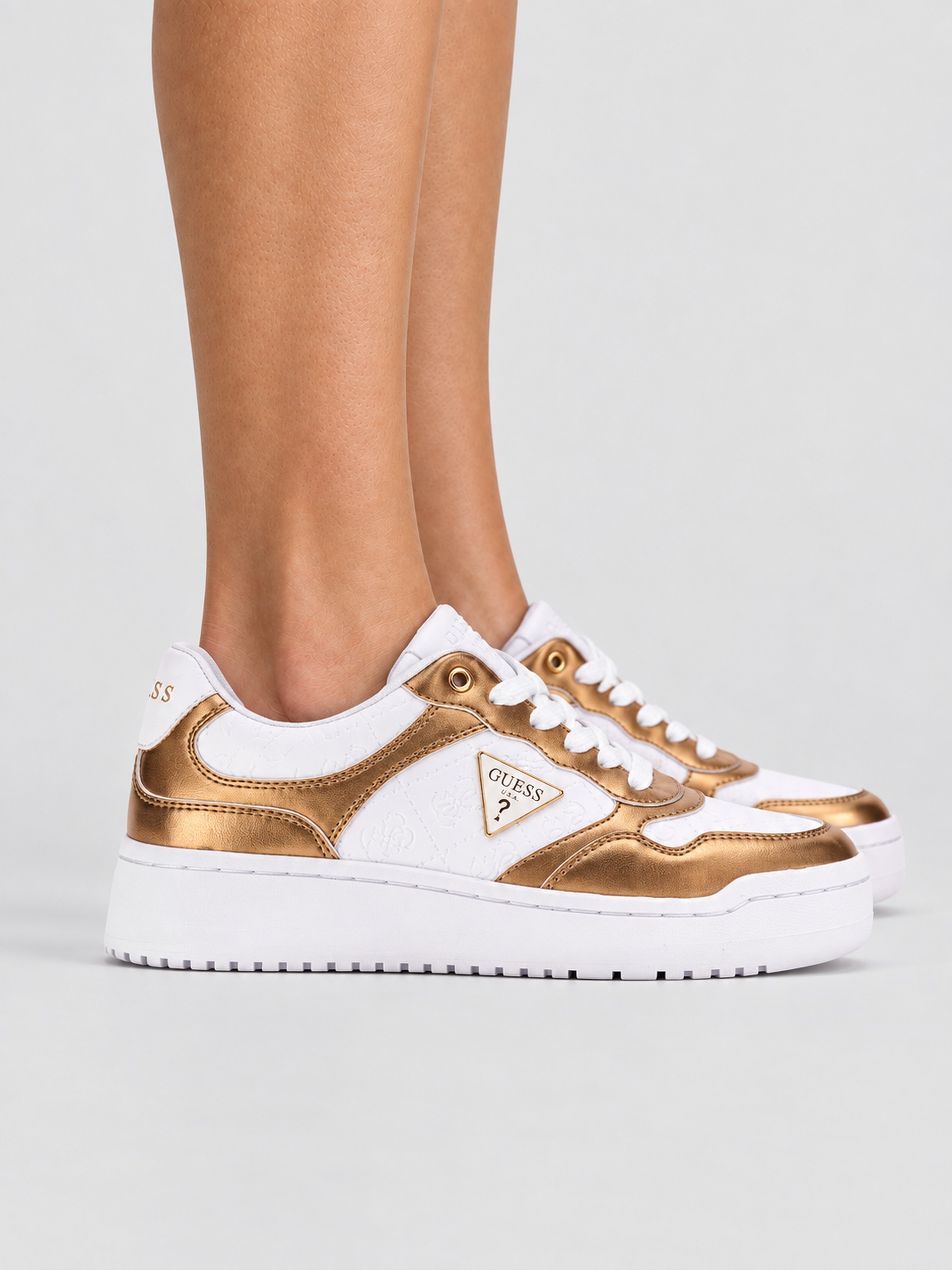 Tenis Mujer Guess