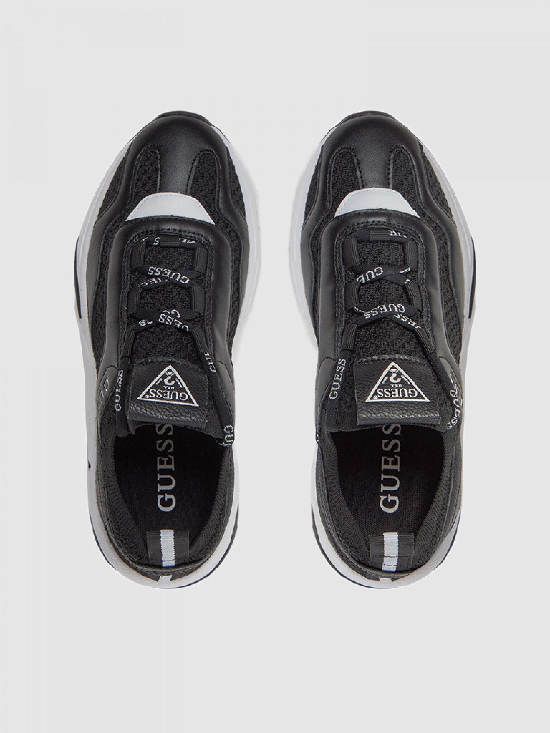 Sneakers Woman Guess