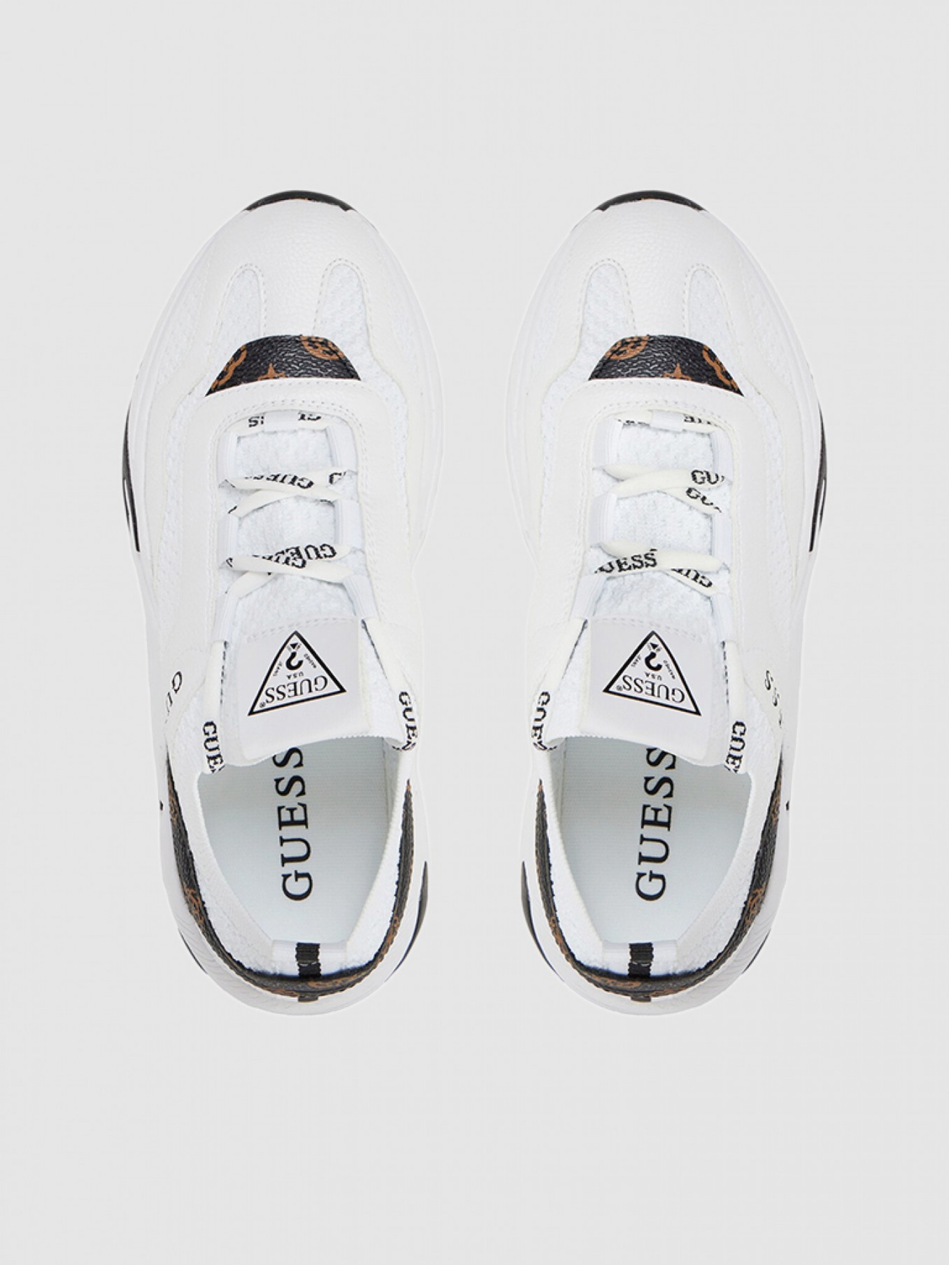 Sneakers Woman Guess