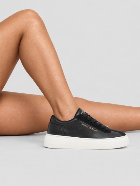 Sapatilha Armani Exchange Mulher Sneaker